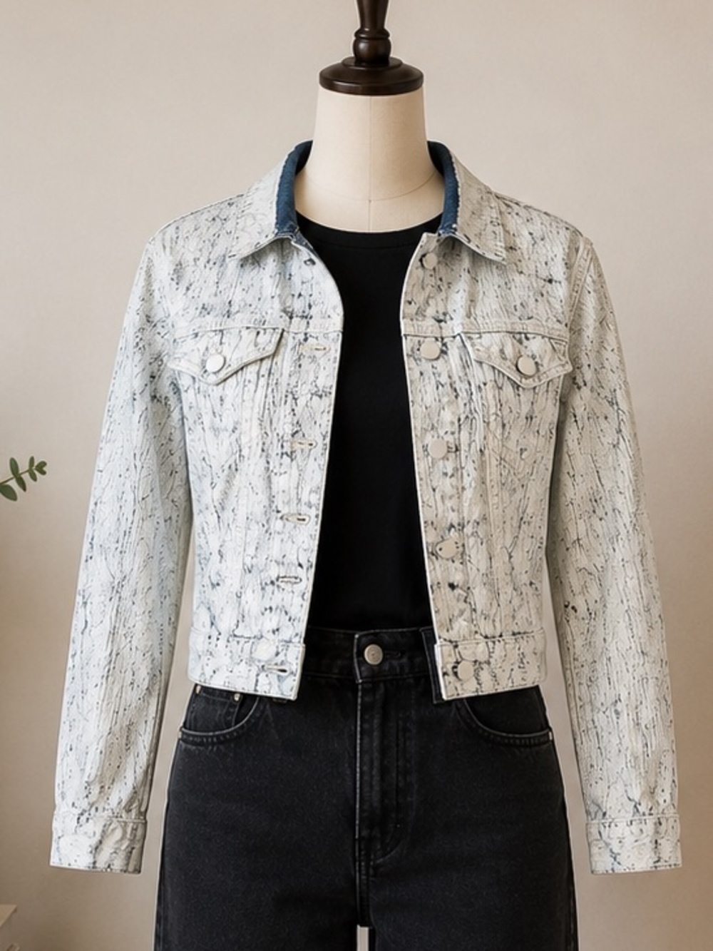 Calvin Klein Jeans White Coated Denim Trucker Jacket Size Medium